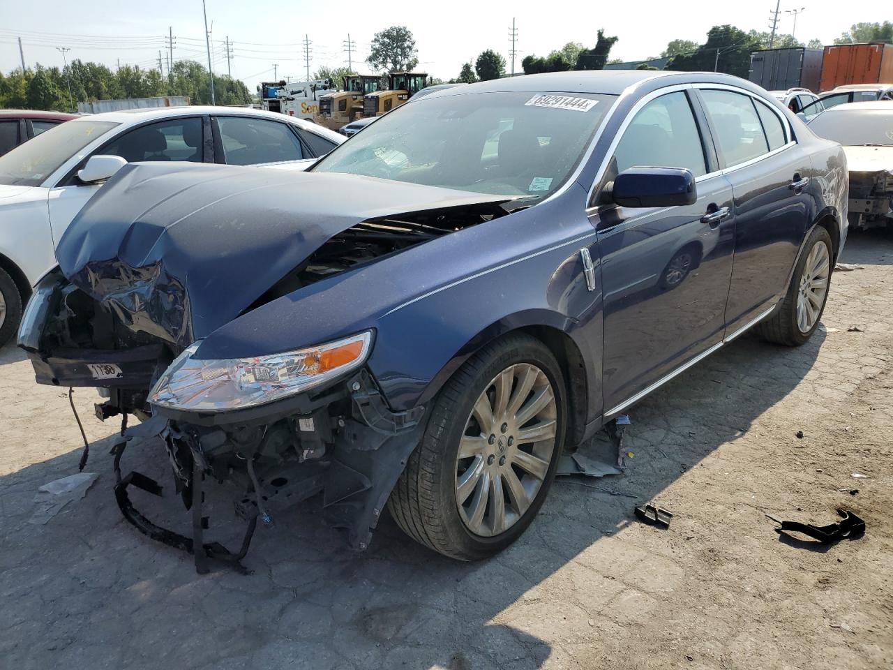 2011 Lincoln MKS VIN 1LNHL9DR9BG607740