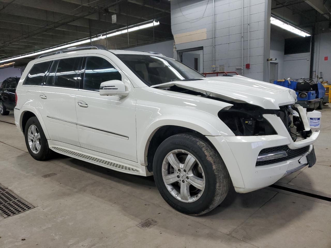 2012 Mercedes-Benz GL-klasse VIN 4JGBF8GE3CA753796 Copart auction photo, front end / mechanical damage thumbnail 4