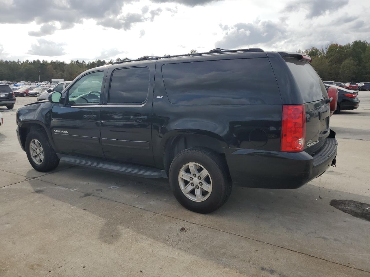 2012 GMC Yukon VIN 1GKS2LE70CR101585 Copart auction photo, front end damage thumbnail 2