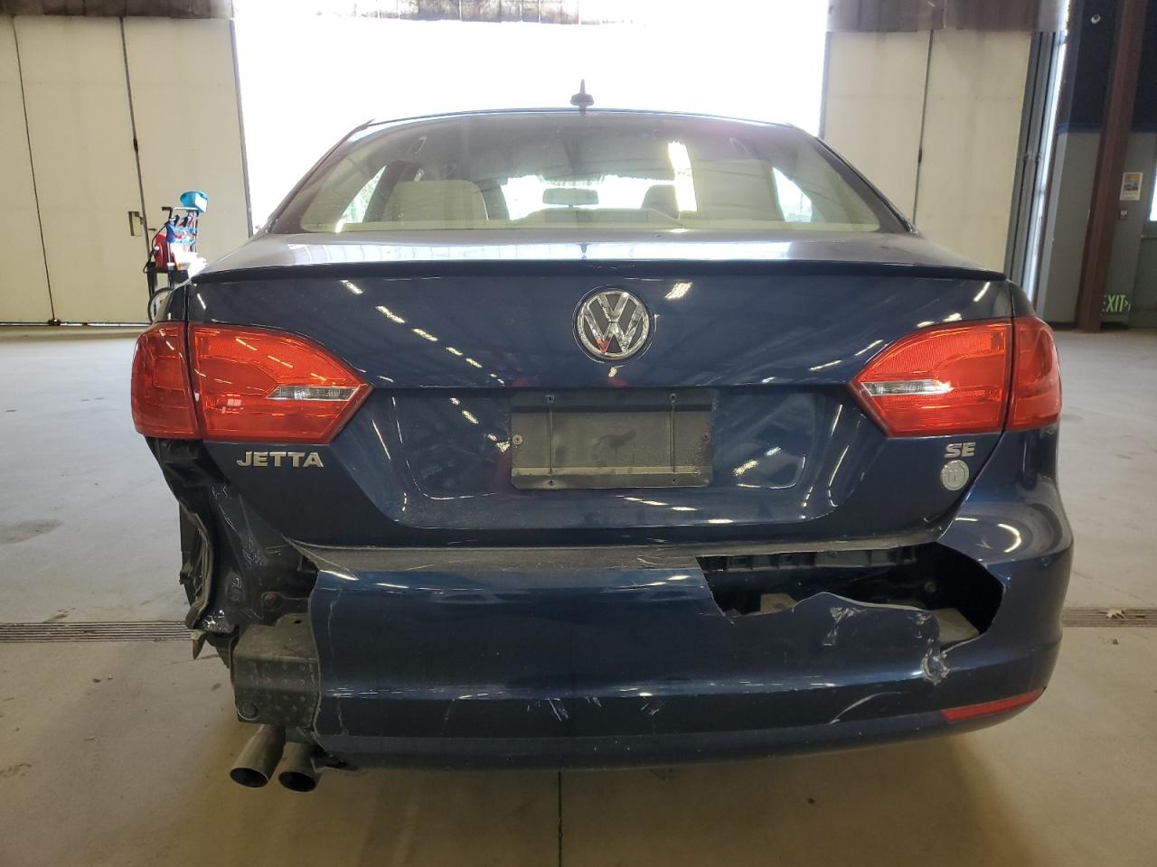 2014 Volkswagen Jetta VIN 3VWB17AJ5EM415774 Copart auction photo, rear end damage thumbnail 6