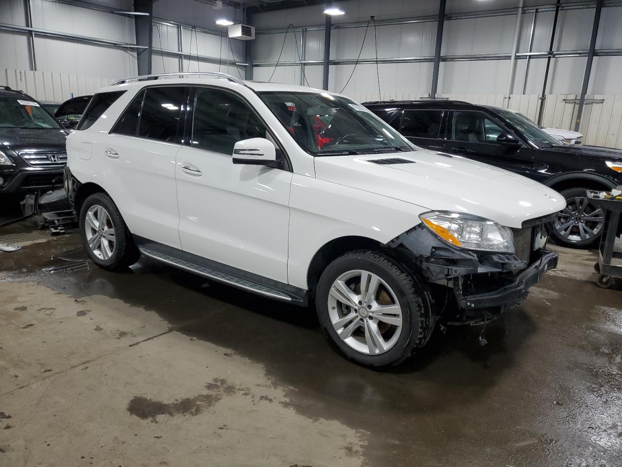 2015 Mercedes-Benz M-klasse VIN 4JGDA5HB0FA592449 Copart auction photo, all over damage thumbnail 4