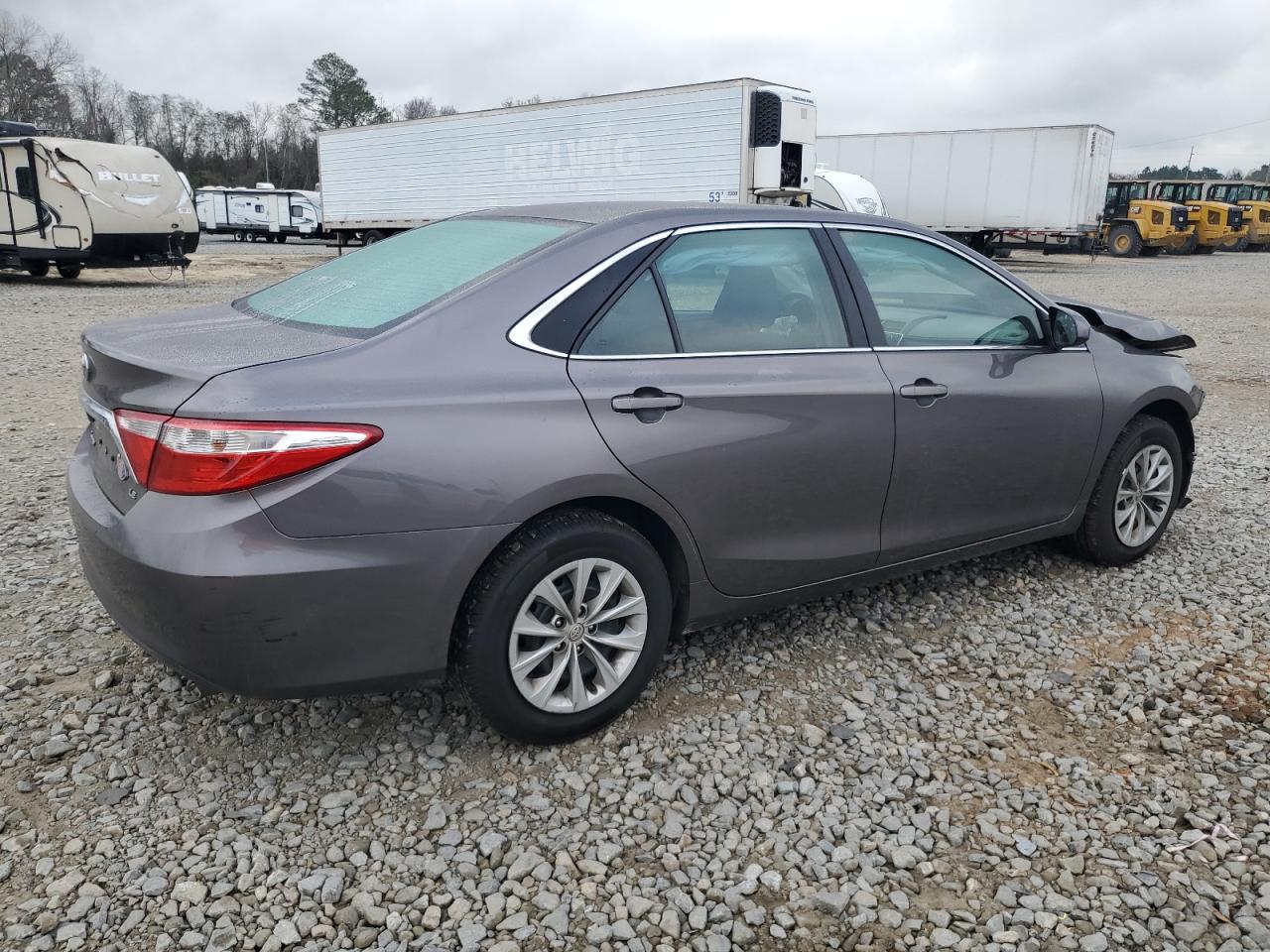 2015 Toyota Camry VIN 4T1BF1FKXFU888081 Copart auction photo, front end / undercarriage damage thumbnail 3