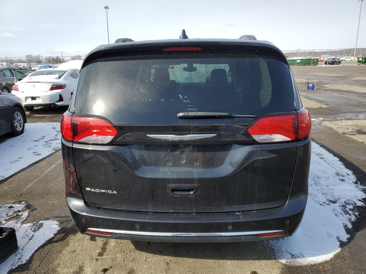 2017 Chrysler Pacifica VIN 2C4RC1BG9HR539443 Copart auction photo, front end / undercarriage damage thumbnail 6