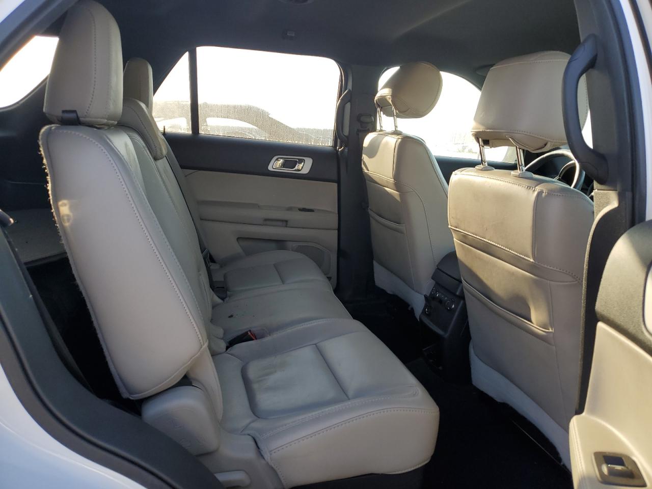 2013 Ford Explorer VIN 1FM5K7D87DGA74713 Copart auction photo, undercarriage / minor dent/scratches damage thumbnail 11