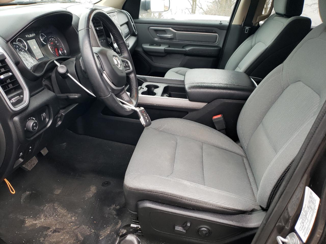 2020 RAM 1500 VIN 1C6SRFFT2LN303749 Copart auction photo, front end / minor dent/scratches damage thumbnail 7