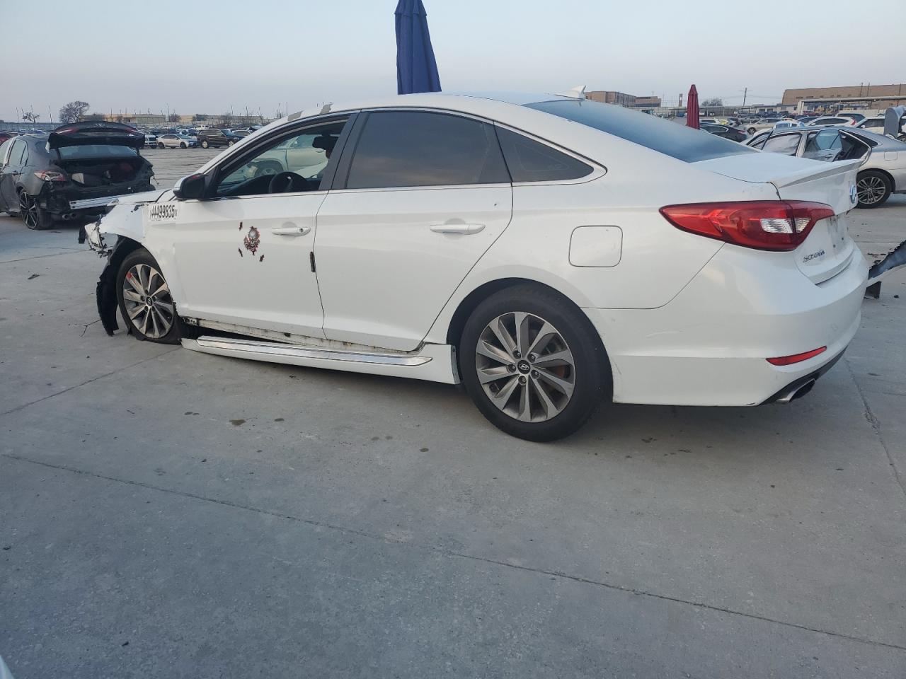 2015 Hyundai Sonata VIN 5NPE34AF5FH103594 Copart auction photo, front end / side damage thumbnail 2