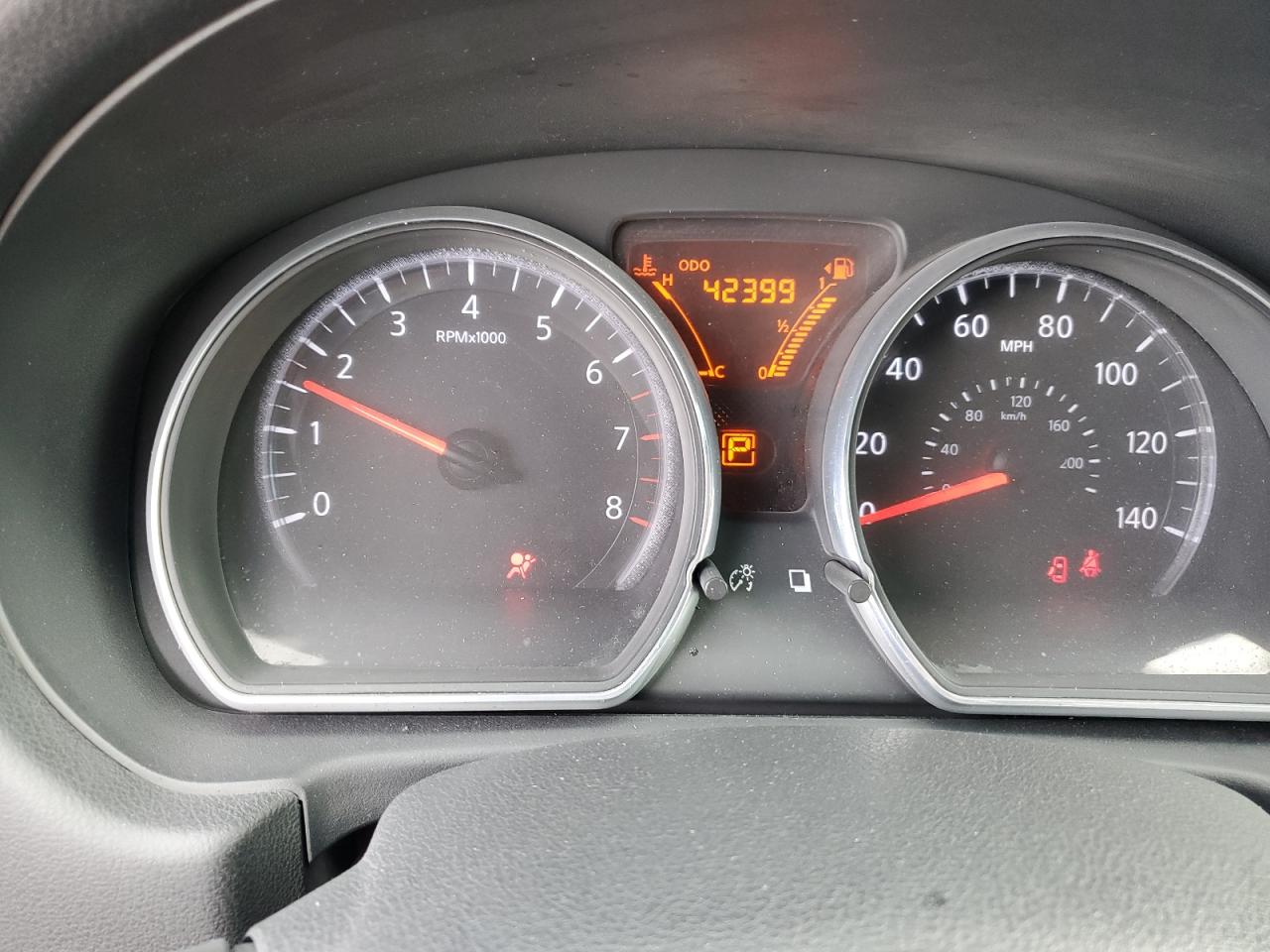 2015 Nissan Versa VIN 3N1CE2CP8FL408022 Copart auction photo, minor dent/scratches damage thumbnail 9