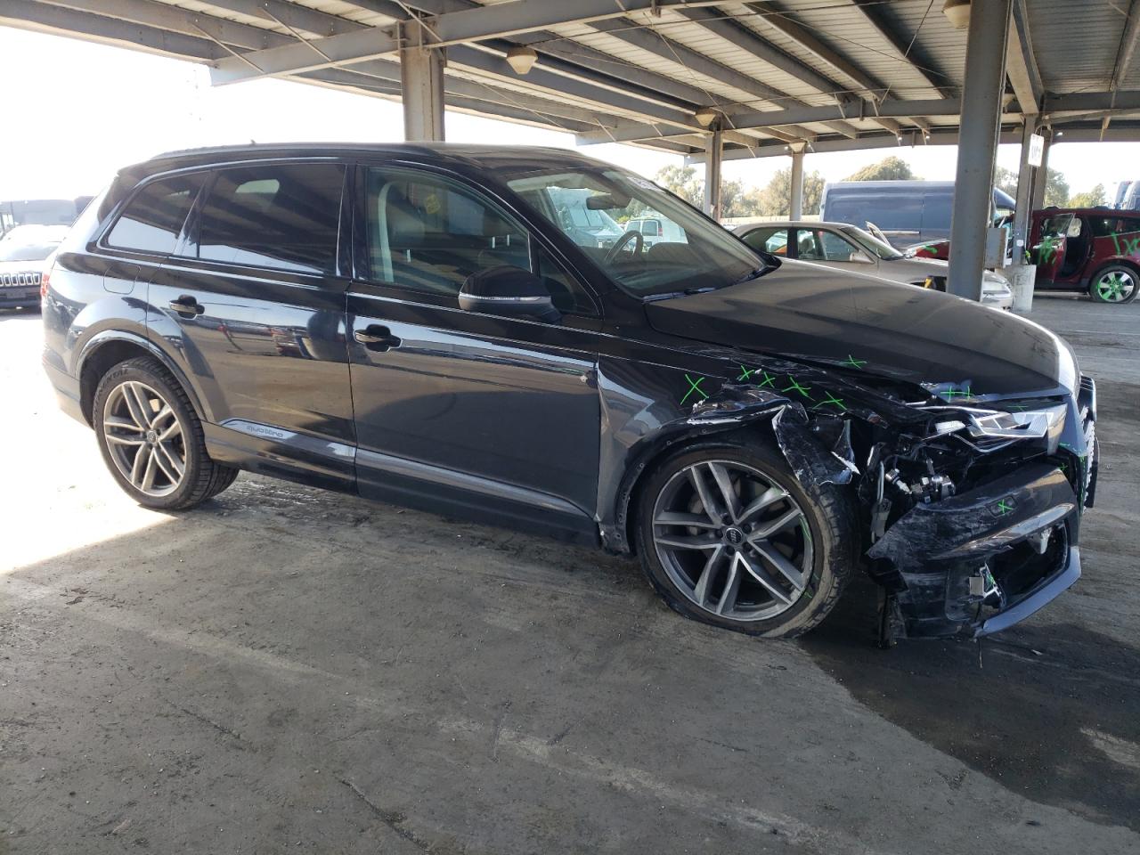 2018 Audi Q7 VIN WA1VAAF78JD043647 Copart auction photo, front end / side damage thumbnail 4