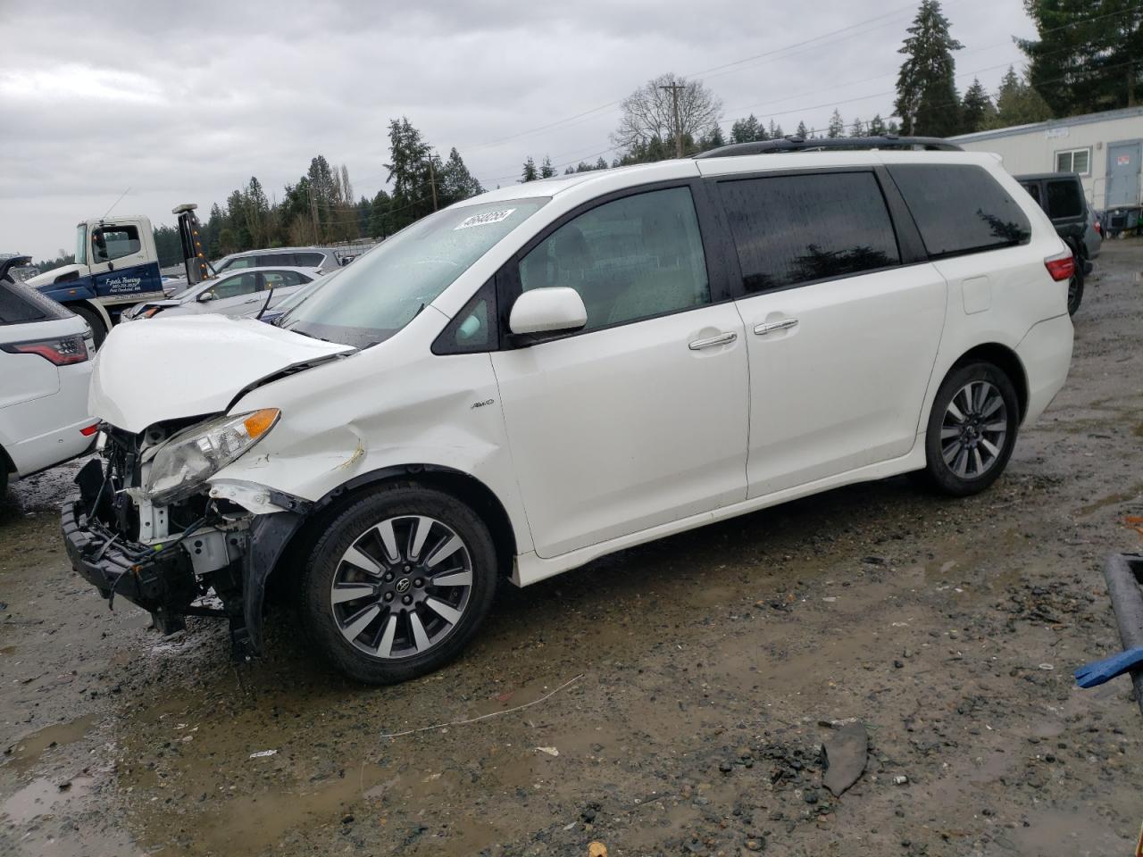 2018 Toyota Sienna VIN 5TDDZ3DC5JS194553