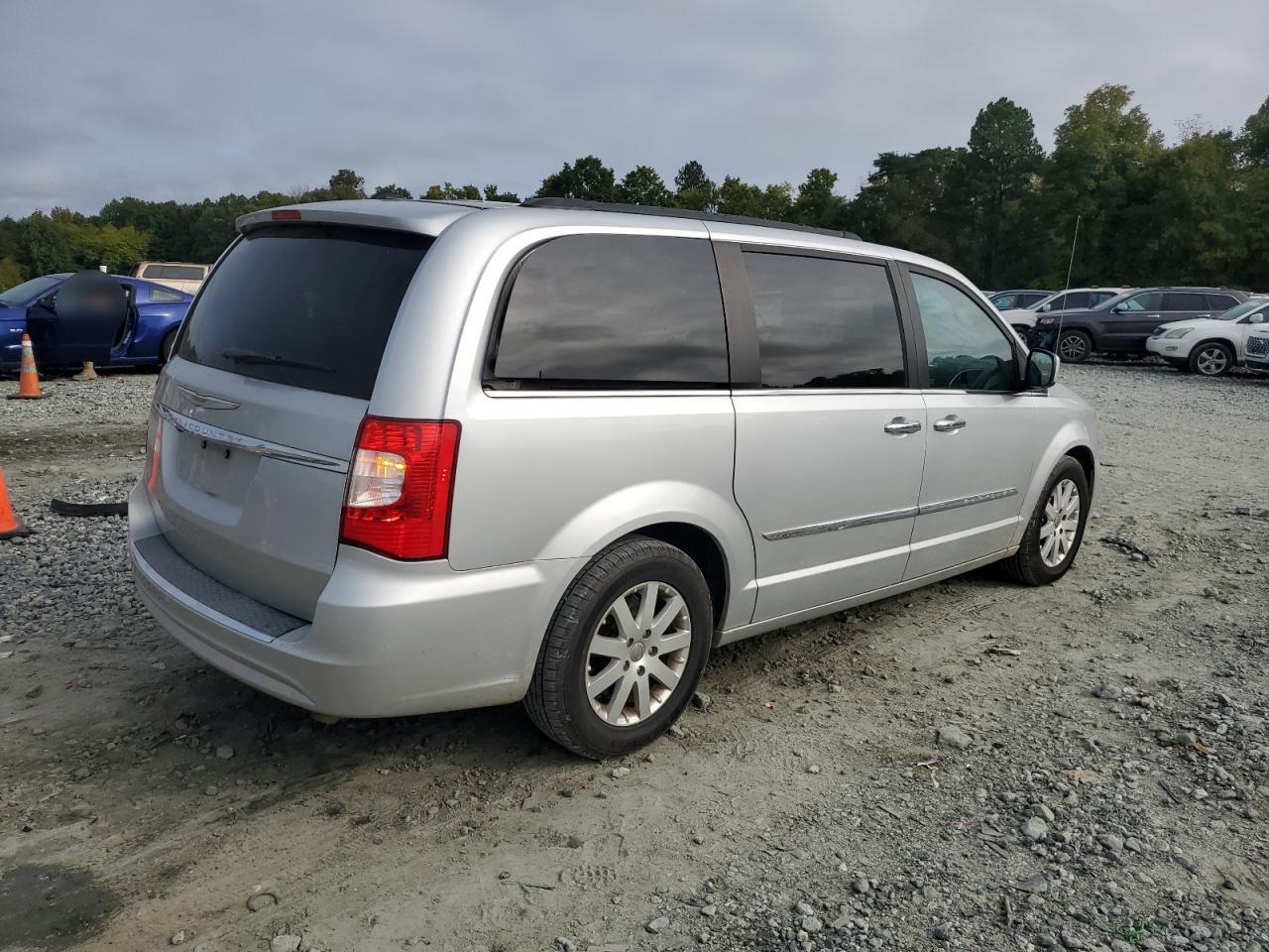 2012 Chrysler Town & Country VIN 2C4RC1CG9CR133735 Copart auction photo, water/flood damage thumbnail 3
