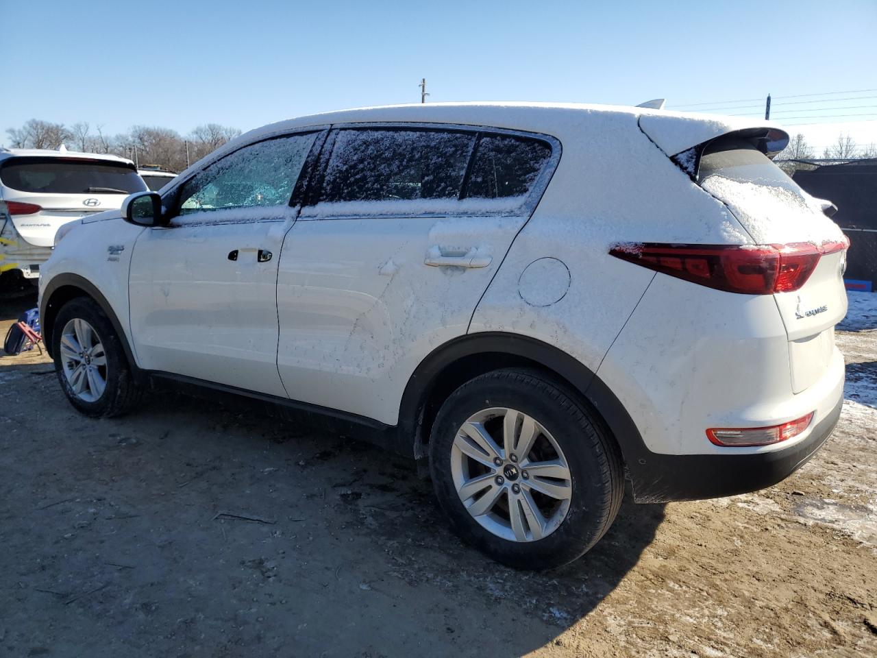 2018 KIA Sportage VIN KNDPMCAC3J7308379 Copart auction photo, mechanical / vandalism damage thumbnail 2