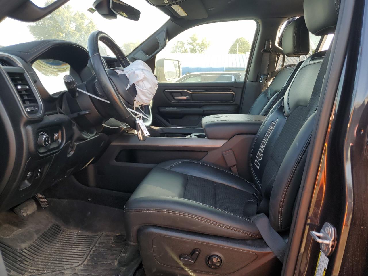 2020 RAM 1500 VIN 1C6SRFLT9LN214524 Copart auction photo, front end / minor dent/scratches damage thumbnail 7