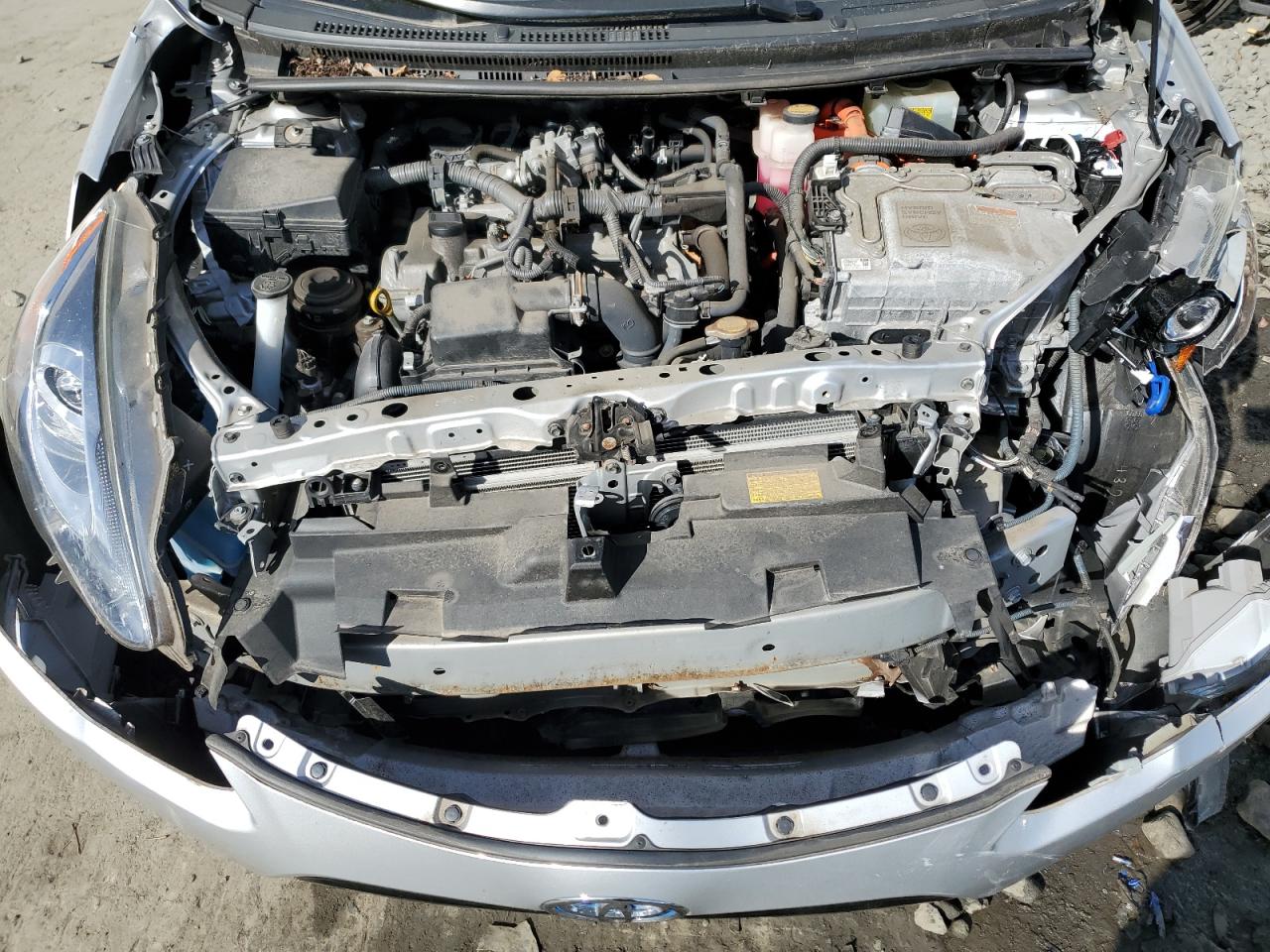 2015 Toyota Prius VIN JTDKDTB39F1586710 Copart auction photo, front end damage thumbnail 11