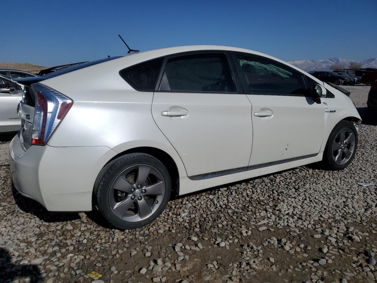 2015 Toyota Prius VIN JTDKN3DU3F0423401 Copart auction photo, front end damage thumbnail 3