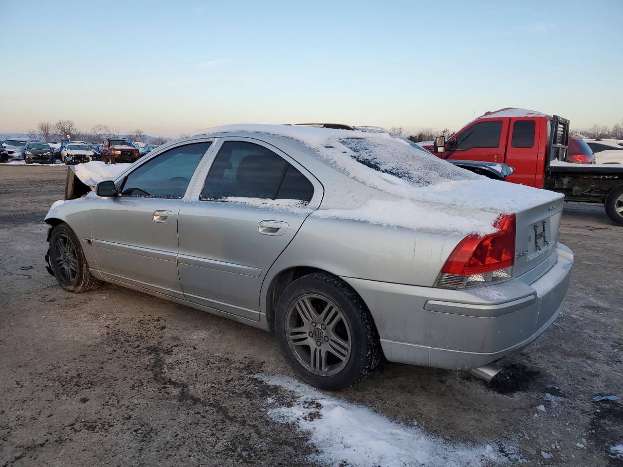 2005 Volvo S60 VIN YV1RS592252476694 Copart auction photo, front end / top/roof damage thumbnail 2