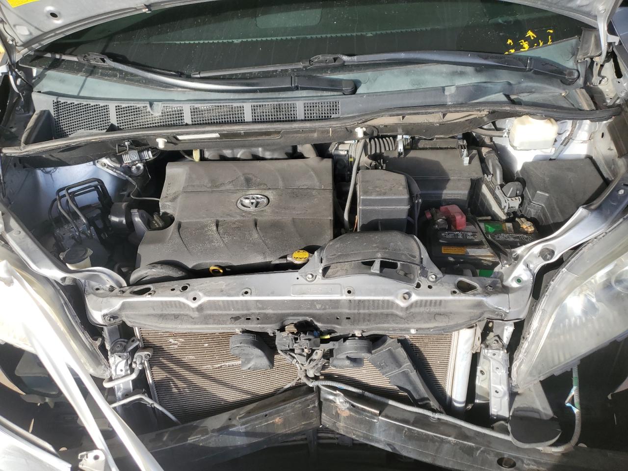 2011 Toyota Sienna VIN 5TDKK3DC4BS045936 Copart auction photo, front end damage thumbnail 12