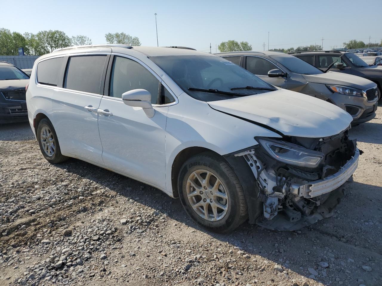 2021 Chrysler Pacifica VIN 2C4RC1BG2MR574402 Copart auction photo, front end / hail damage thumbnail 4