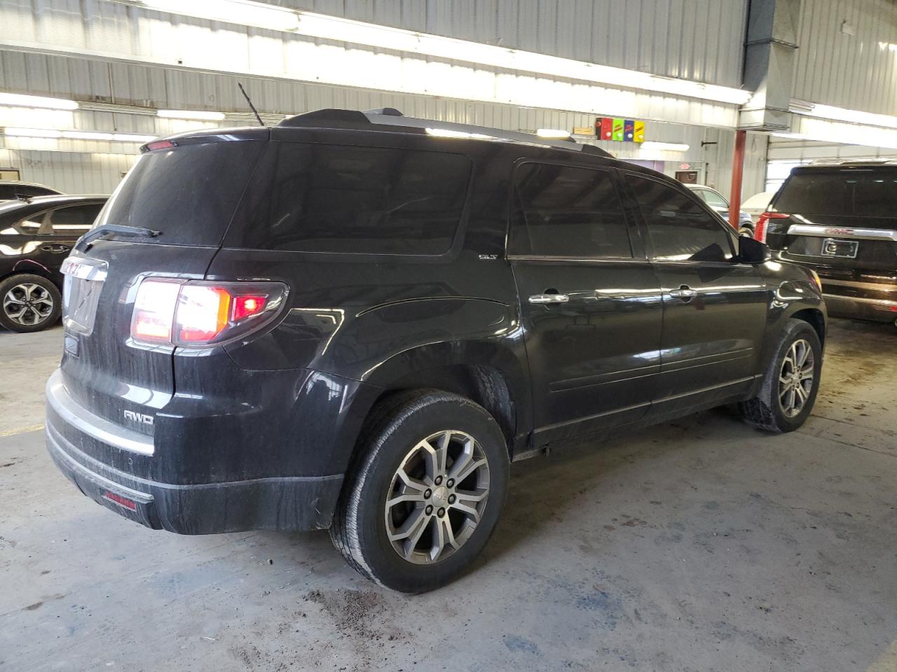 2014 GMC Acadia VIN 1GKKVRKD0EJ351432 Copart auction photo, rear end damage thumbnail 3