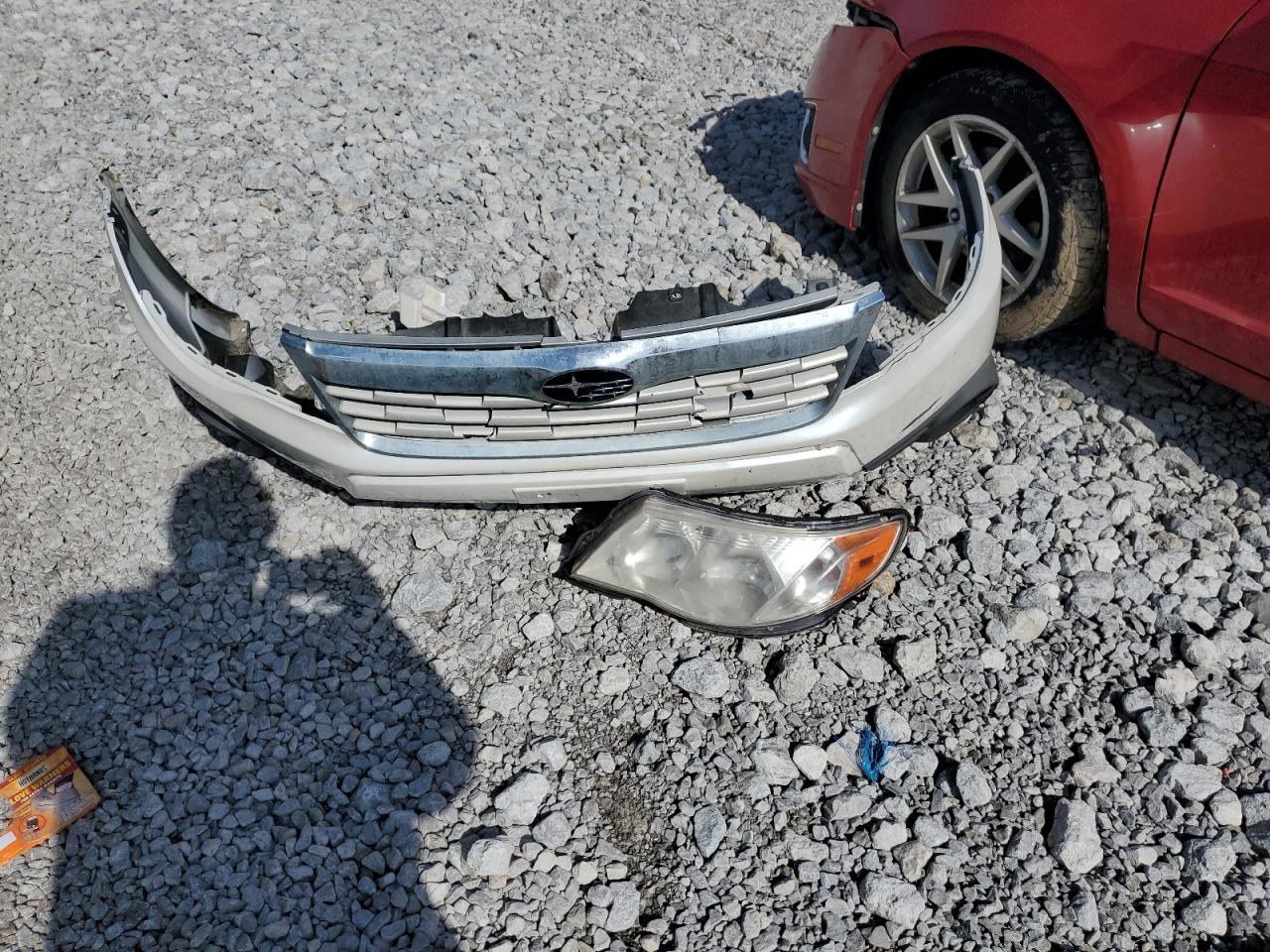 2010 Subaru Forester VIN JF2SH6CC1AH723192 Copart auction photo, front end / minor dent/scratches damage thumbnail 15