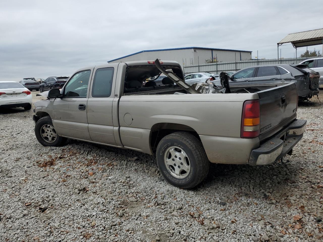 2001 Chevrolet Silverado VIN 2GCEC19T611259792 Copart auction photo, rollover damage thumbnail 2