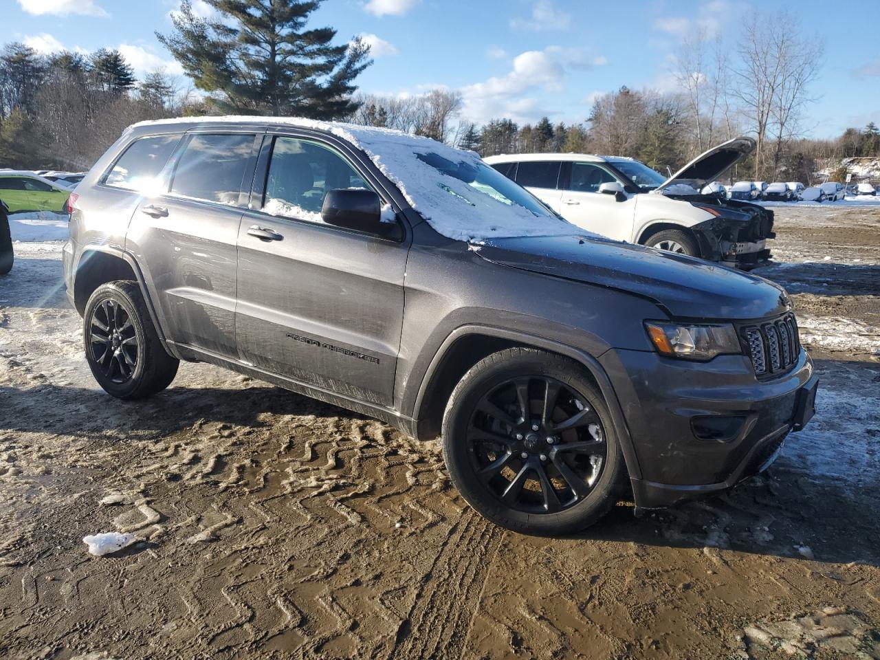 2019 Jeep Grand Cherokee VIN 1C4RJFAG3KC587833 Copart auction photo, front end / undercarriage damage thumbnail 4