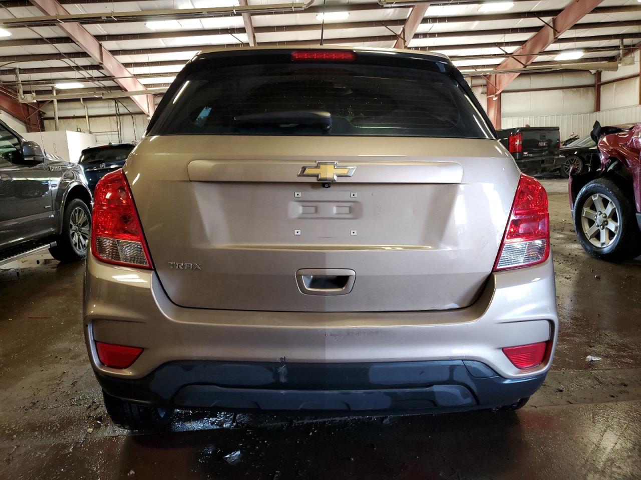 2018 Chevrolet Trax VIN 3GNCJKSBXJL166073 Copart auction photo, side / mechanical damage thumbnail 6