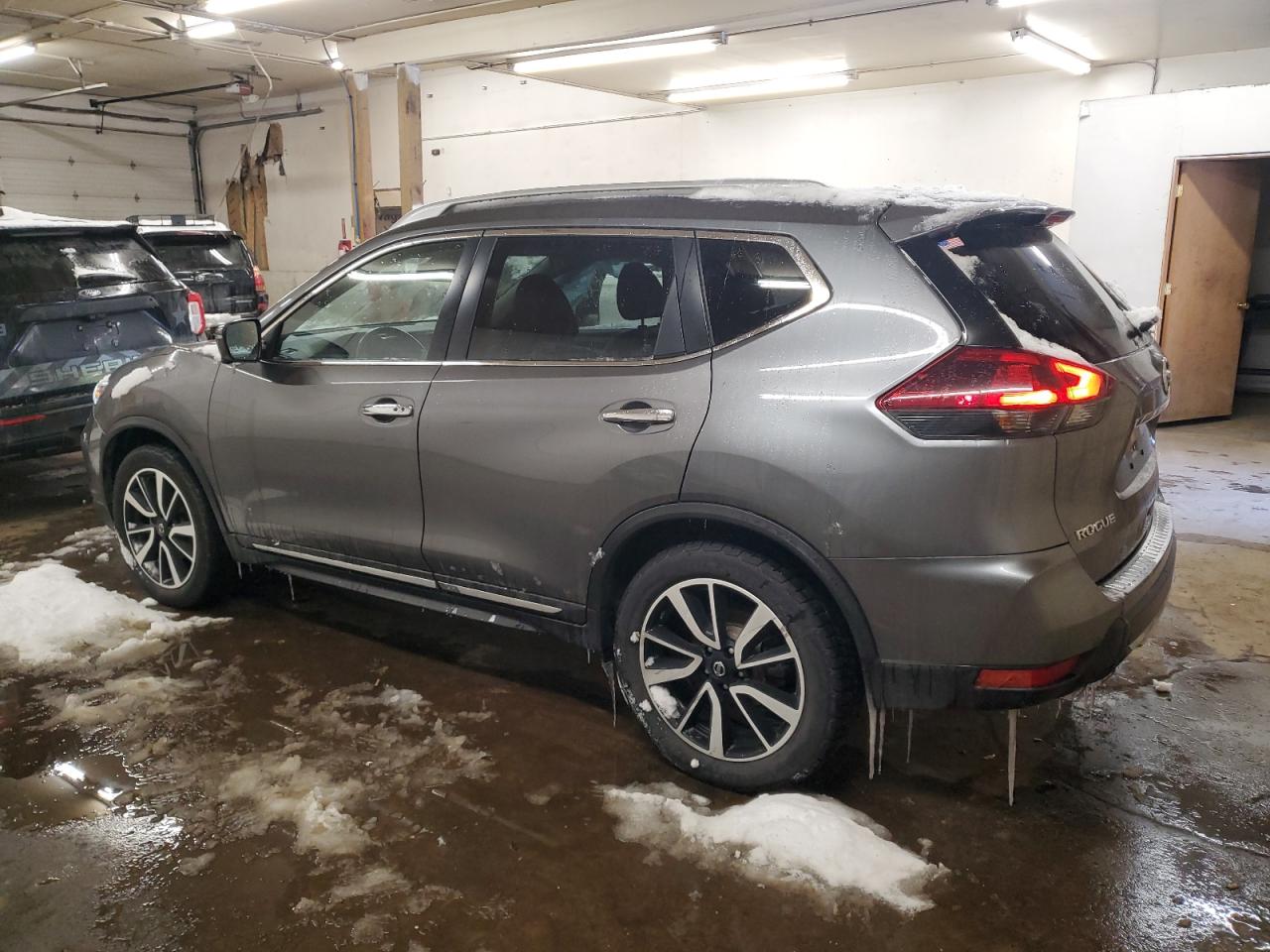 2017 Nissan Rogue VIN JN8AT2MV6HW255522 Copart auction photo, side damage thumbnail 2