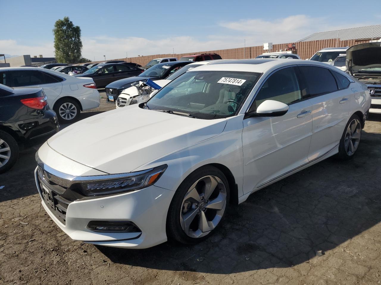 2018 Honda Accord VIN 1HGCV1F97JA002366