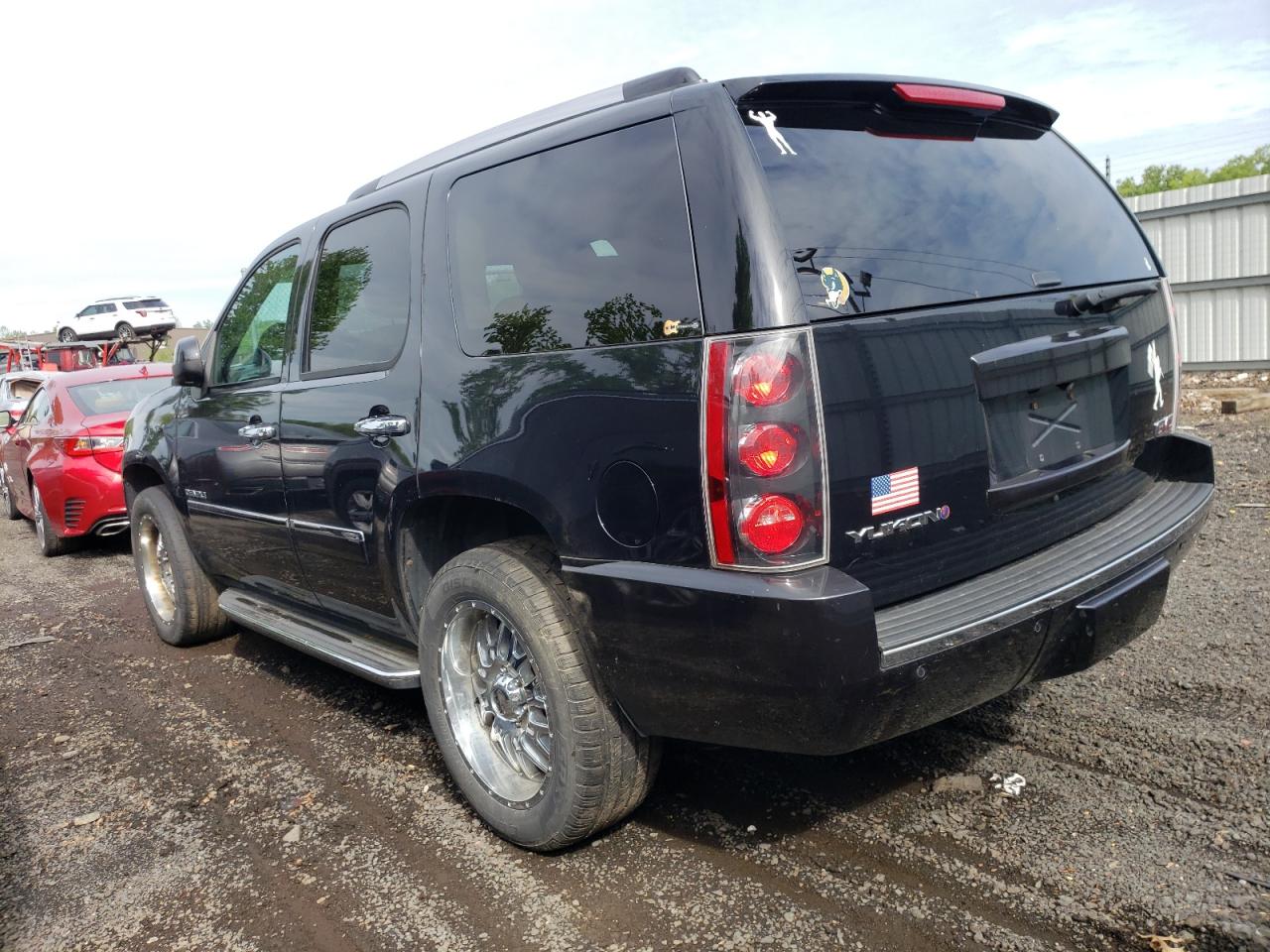 2013 GMC Yukon VIN 1GKS2EEF9DR186141 Copart auction photo, vandalism damage thumbnail 2