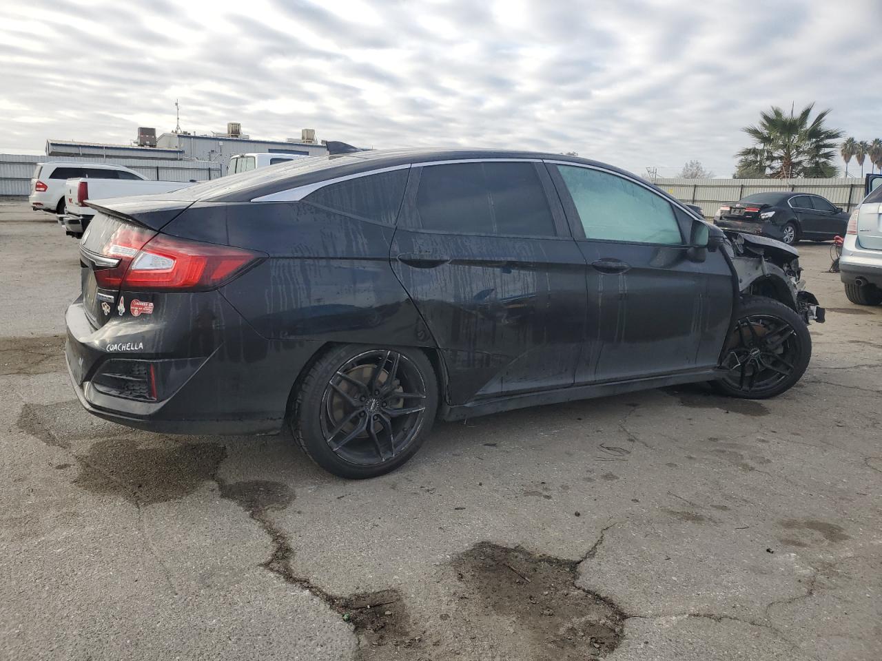 2018 Honda Clarity VIN JHMZC5F15JC012123 Copart auction photo, front end / side damage thumbnail 3