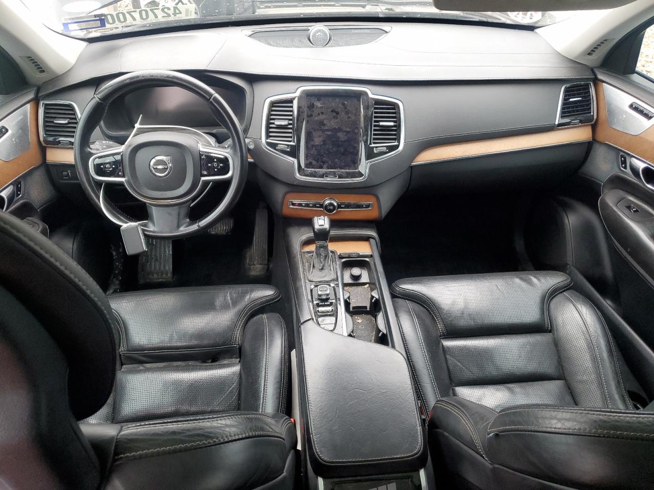 2017 Volvo XC90 VIN YV4A22PL6H1149705 Copart auction photo, rear end damage thumbnail 8