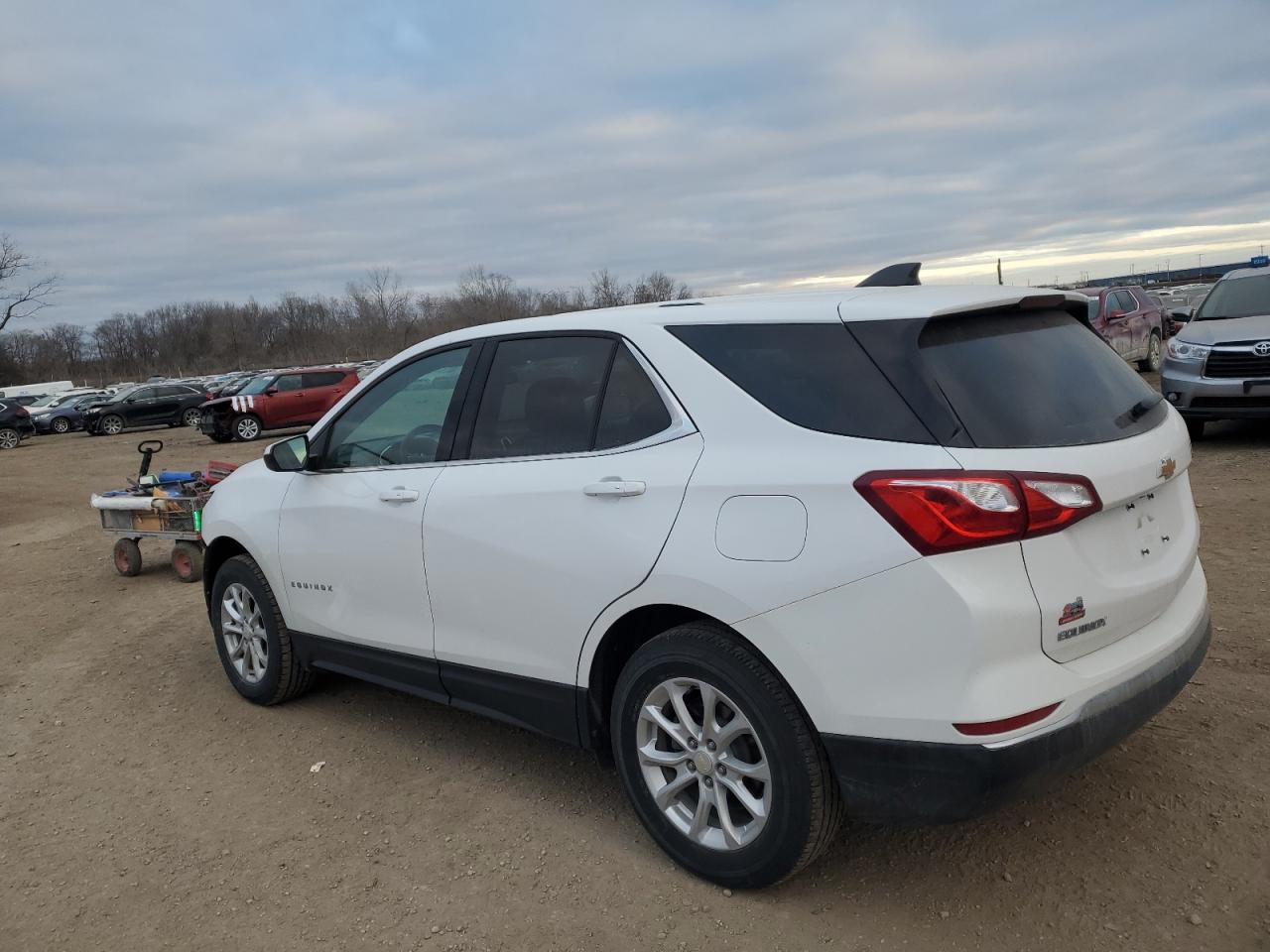 2019 Chevrolet Equinox VIN 3GNAXUEV4KL194959 Copart auction photo, front end damage thumbnail 2