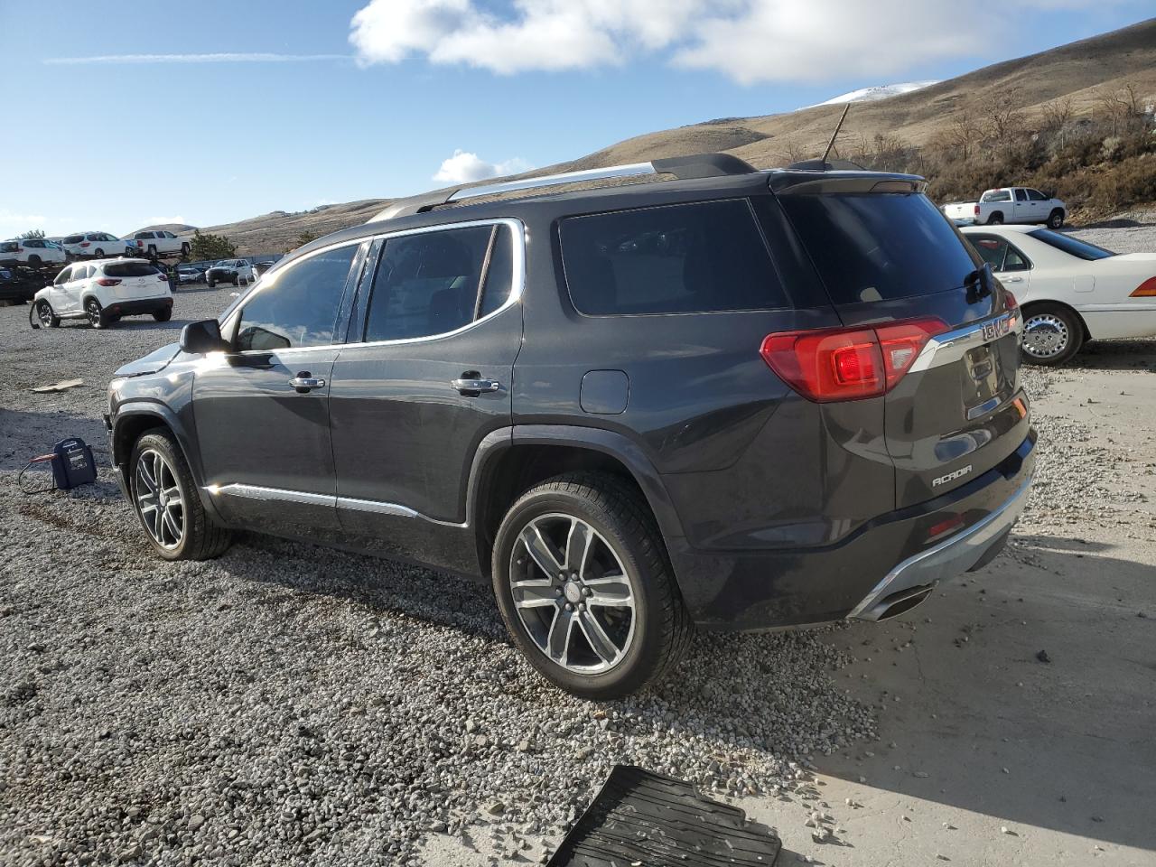 2017 GMC Acadia VIN 1GKKNXLSXHZ318400 Copart auction photo, front end damage thumbnail 2