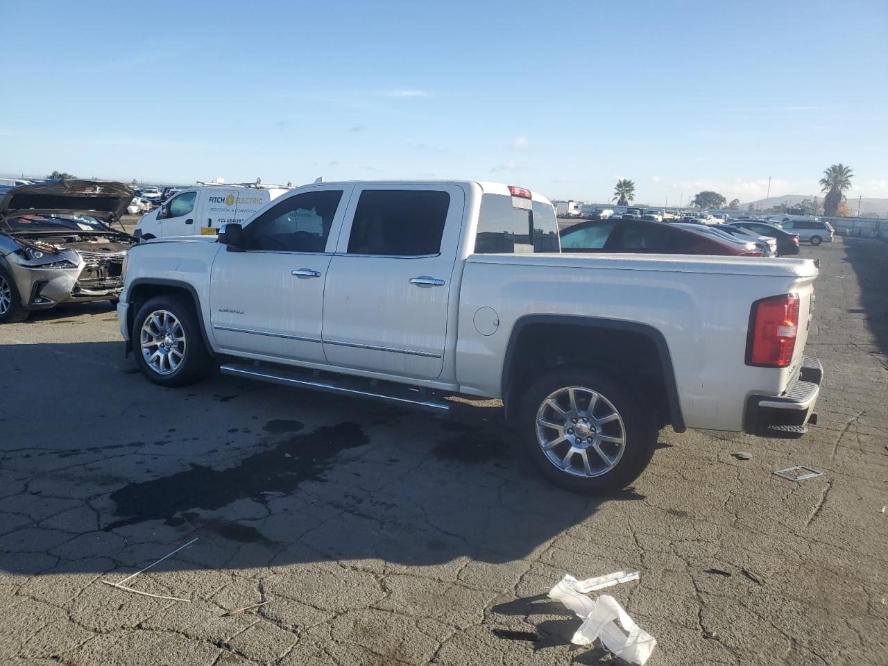 2015 GMC Sierra VIN 3GTU2WEJ2FG216470 Copart auction photo, front end damage thumbnail 2