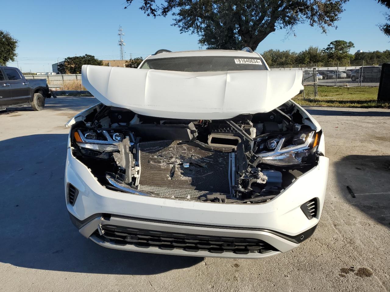 2021 Volkswagen Atlas VIN 1V2JR2CA2MC534324 Copart auction photo, front end damage thumbnail 5