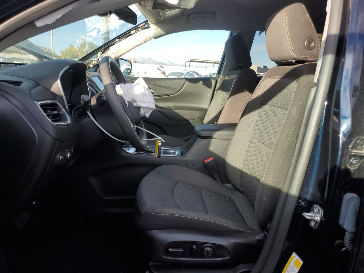 2021 Chevrolet Equinox VIN 3GNAXTEVXMS143260 Copart auction photo, front end / side damage thumbnail 7