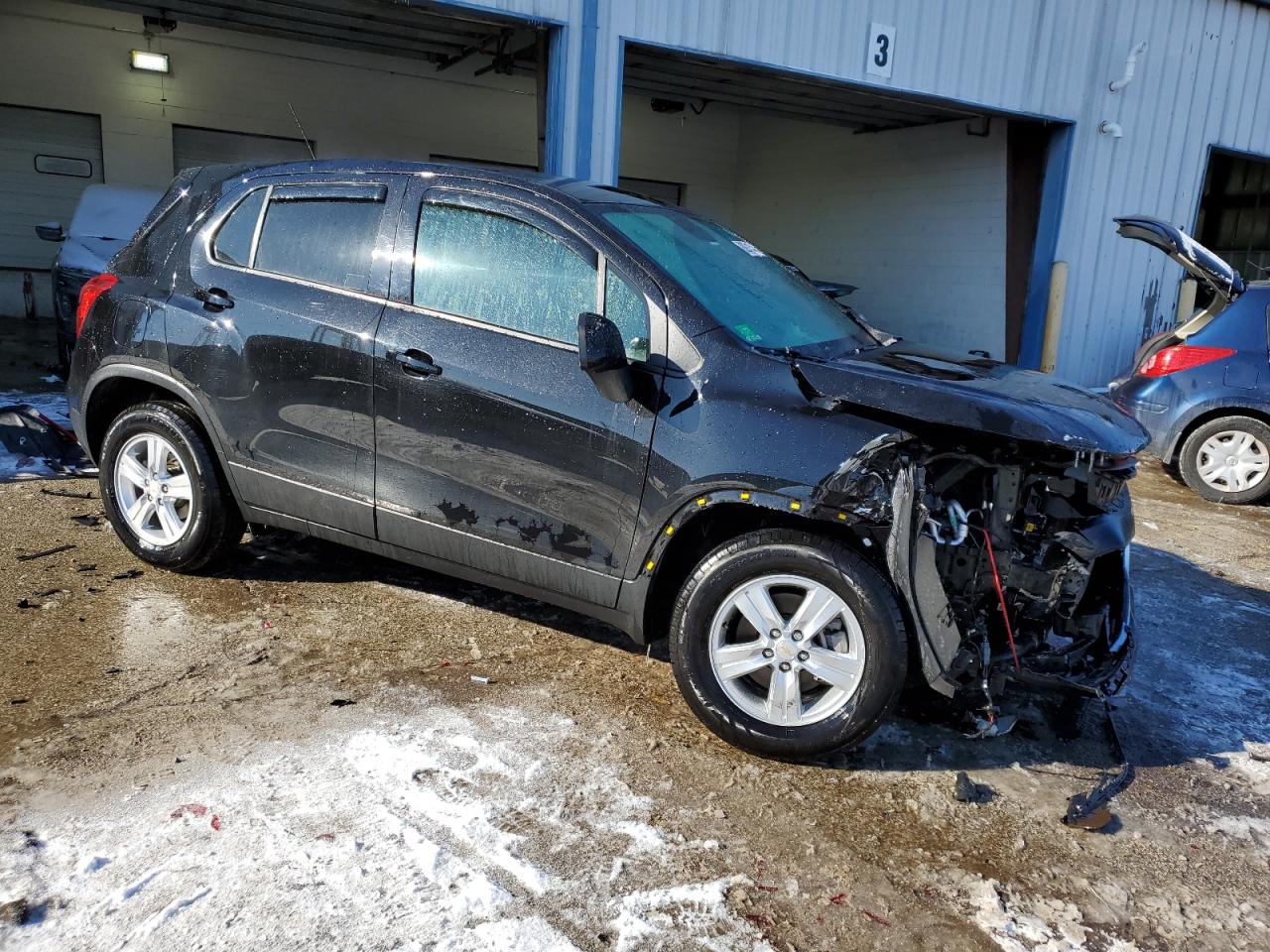 2020 Chevrolet Trax VIN KL7CJNSB1LB091243 Copart auction photo, front end damage thumbnail 4