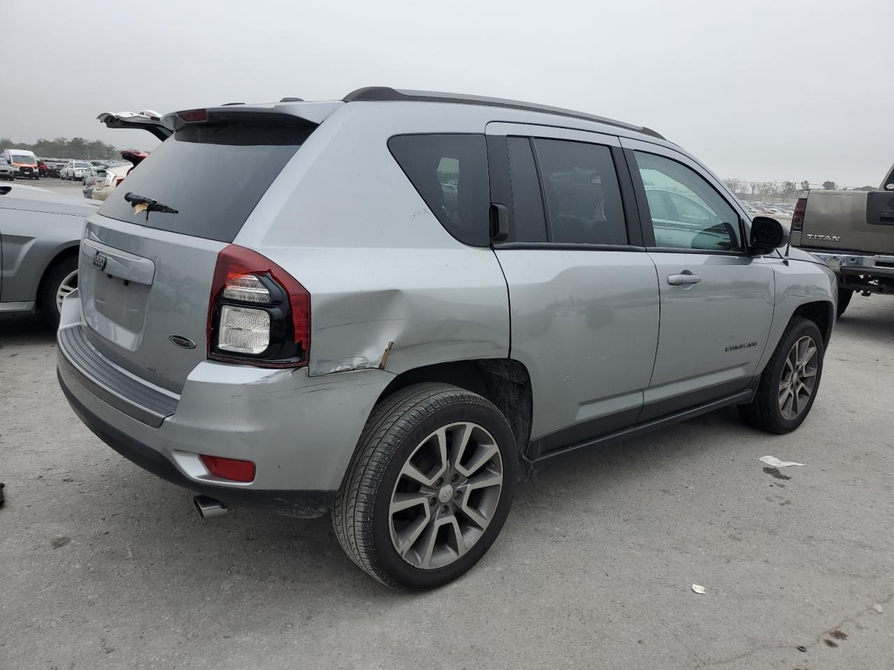 2016 Jeep Compass VIN 1C4NJCBA0GD805123 Copart auction photo, rear end damage thumbnail 3