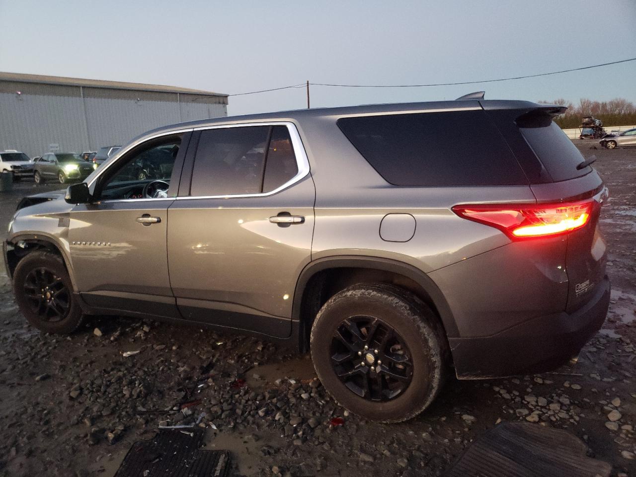 2020 Chevrolet Traverse VIN 1GNERFKW2LJ118167 Copart auction photo, front end damage thumbnail 2