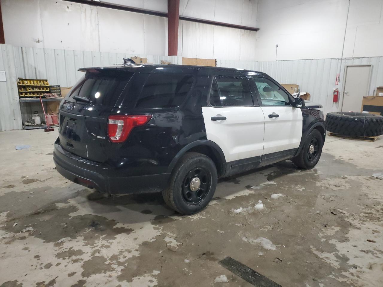 2017 Ford Explorer VIN 1FM5K8ARXHGC34611 Copart auction photo, front end damage thumbnail 3