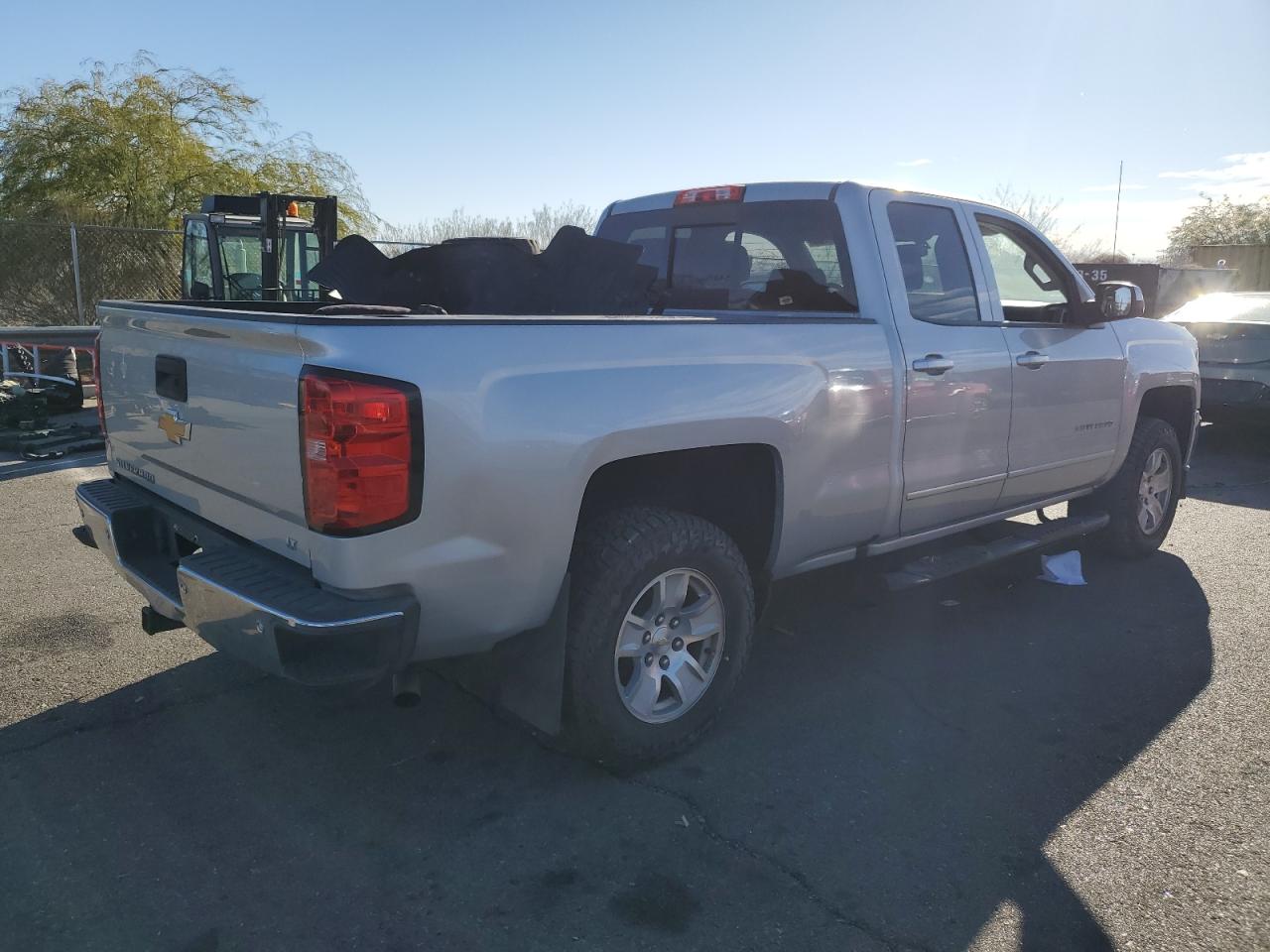 2018 Chevrolet Silverado VIN 1GCRCREC6JZ368492 Copart auction photo, vandalism damage thumbnail 3