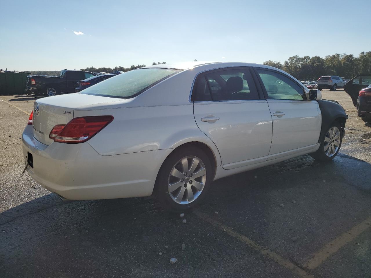 2007 Toyota Avalon VIN 4T1BK36B17U213471 Copart auction photo, front end damage thumbnail 3
