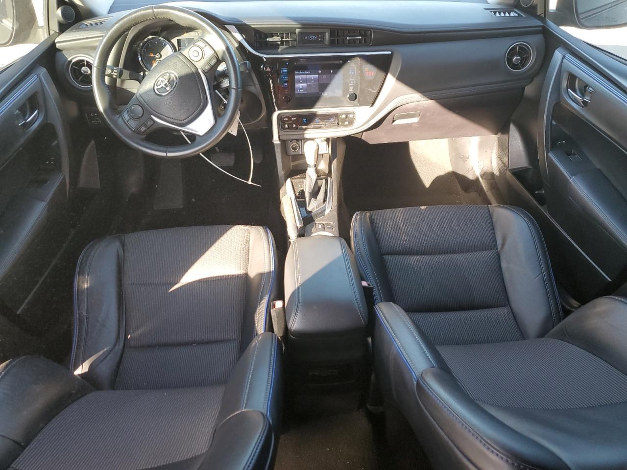 2018 Toyota Corolla VIN 5YFBURHE2JP763680 Copart auction photo, front end / rear end damage thumbnail 8