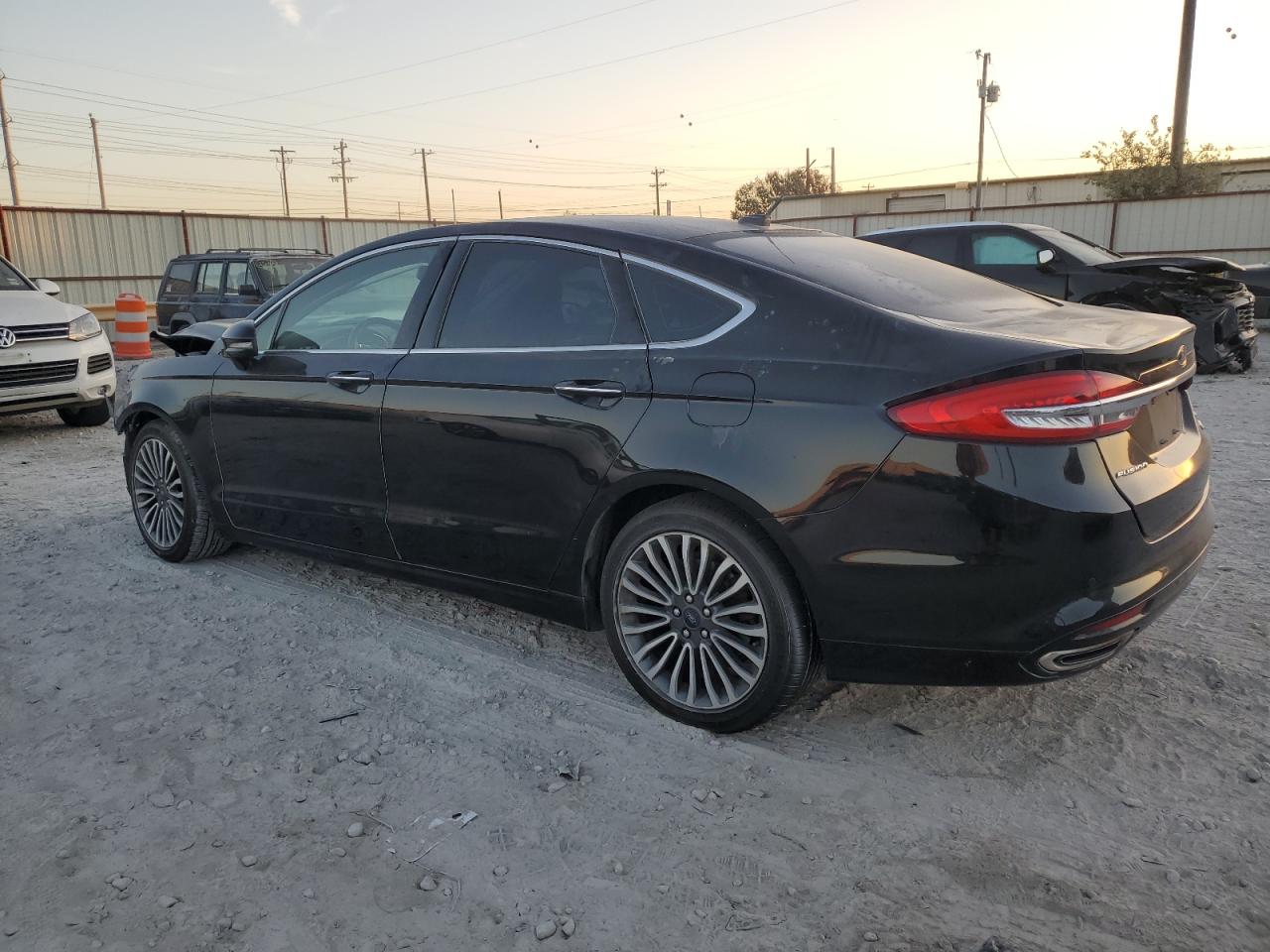 2017 Ford Fusion VIN 3FA6P0H91HR167607 Copart auction photo, front end damage thumbnail 2