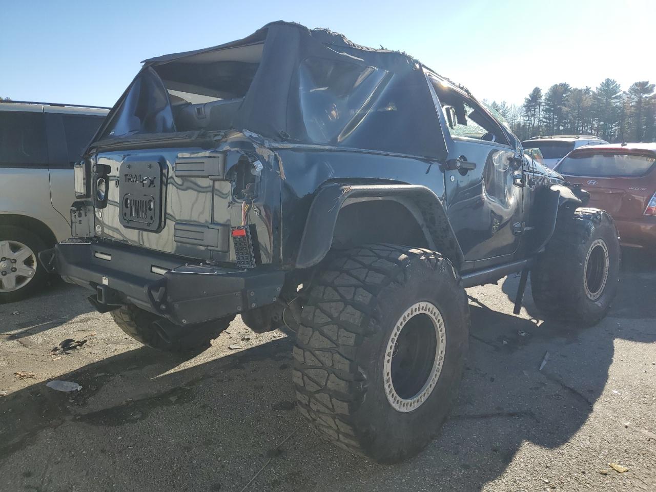 2011 Jeep Wrangler VIN 1J4BA6D10BL502188 Copart auction photo, rollover / top/roof damage thumbnail 3