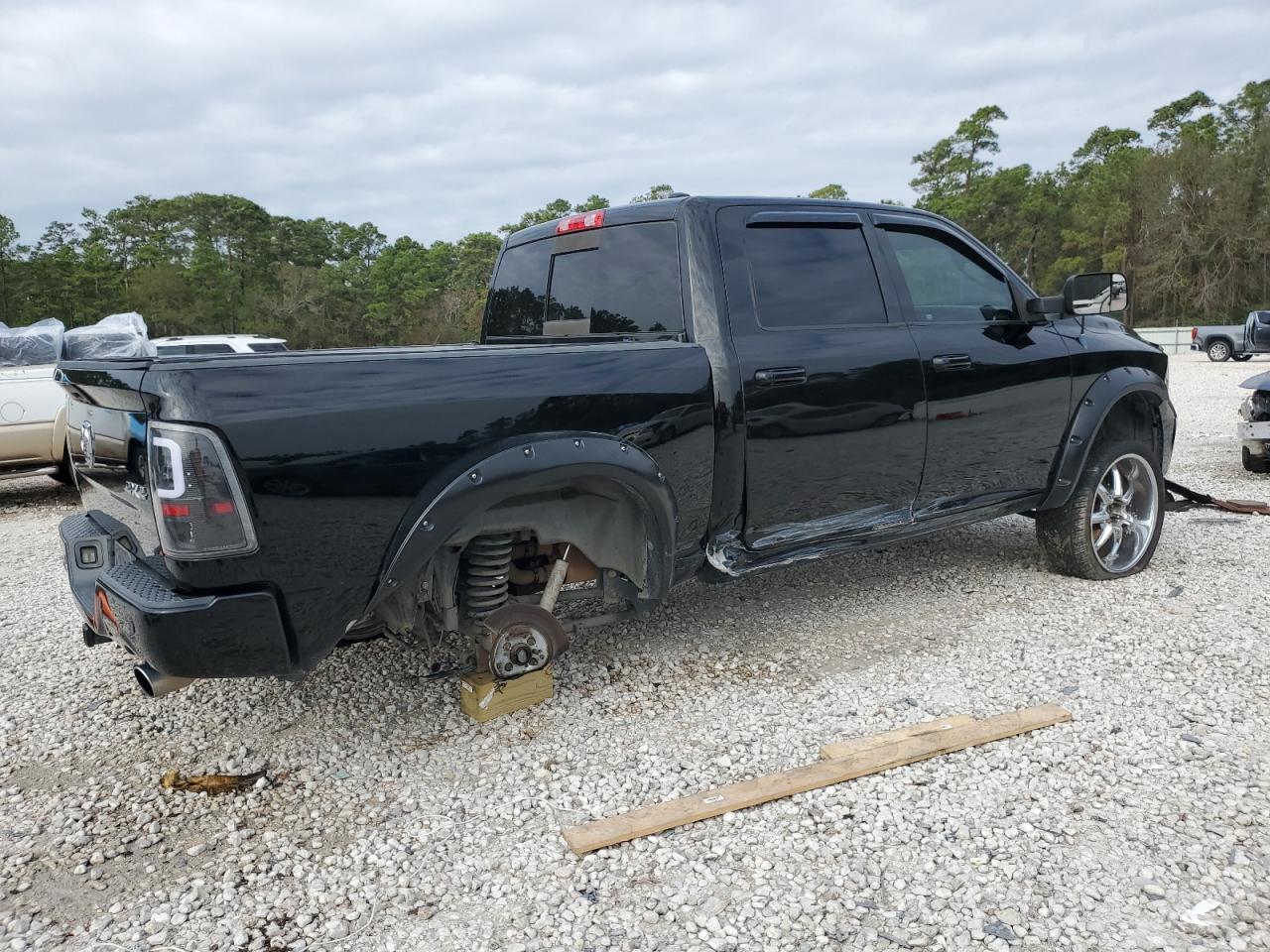 2012 Dodge RAM VIN 1C6RD7MT9CS150357 Copart auction photo, side / undercarriage damage thumbnail 3
