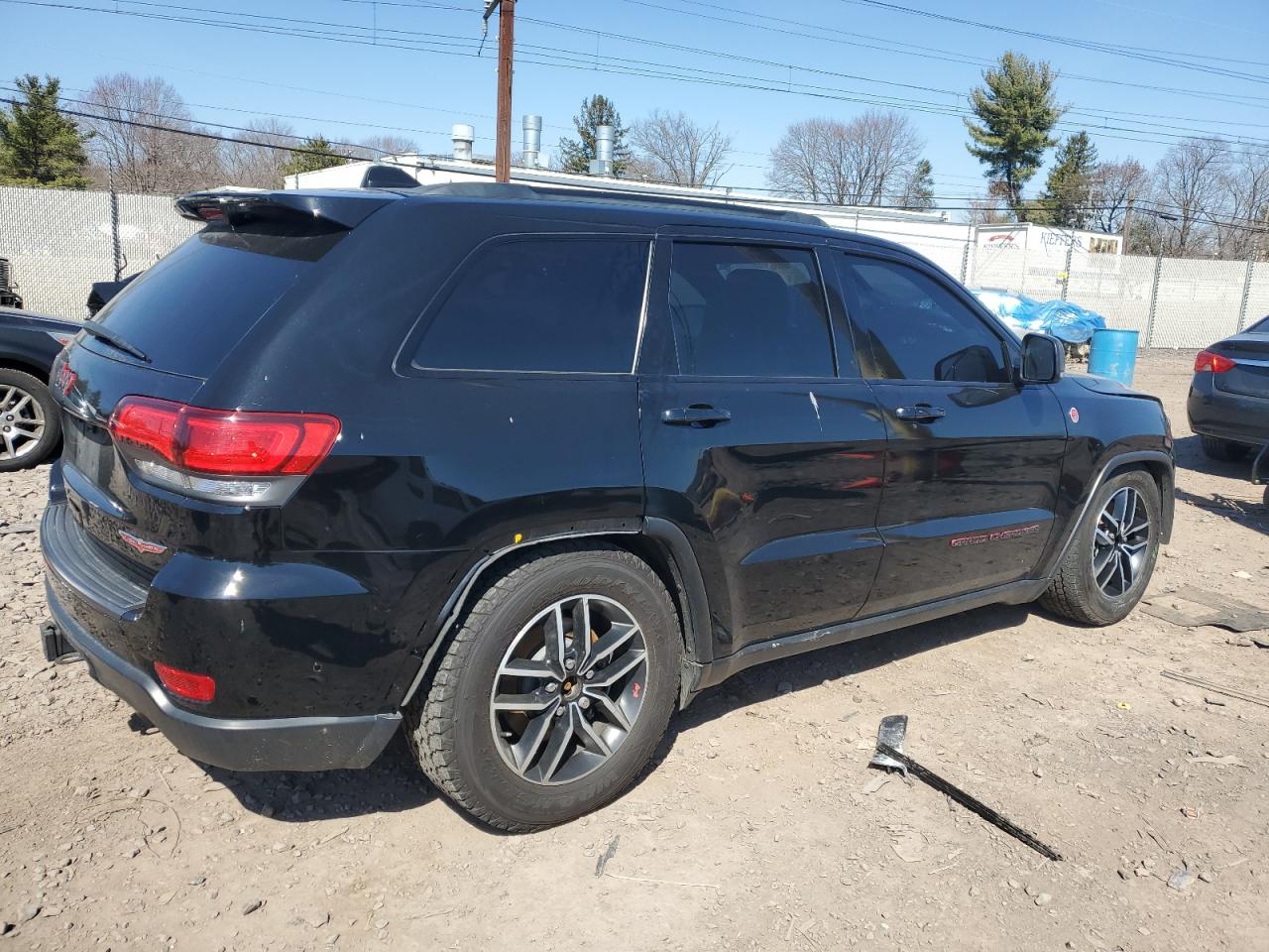 2021 Jeep Grand Cherokee VIN 1C4RJFLT8MC757858 Copart auction photo, front end / side damage thumbnail 3