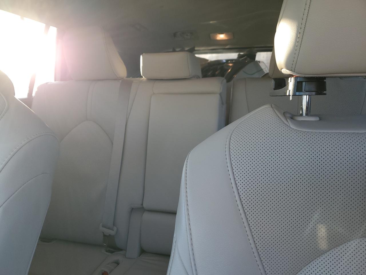 2021 Toyota Highlander VIN 5TDDBRCH6MS522894 Copart auction photo, front end damage thumbnail 10