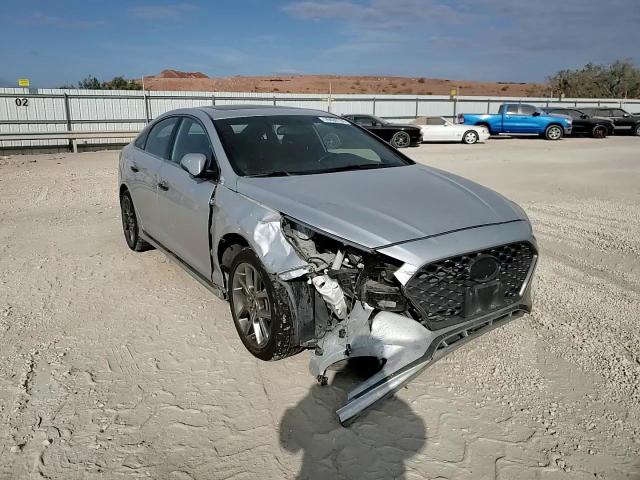 2018 Hyundai Sonata VIN 5NPE34AB3JH638445 Copart auction photo, front end / hail damage thumbnail 11