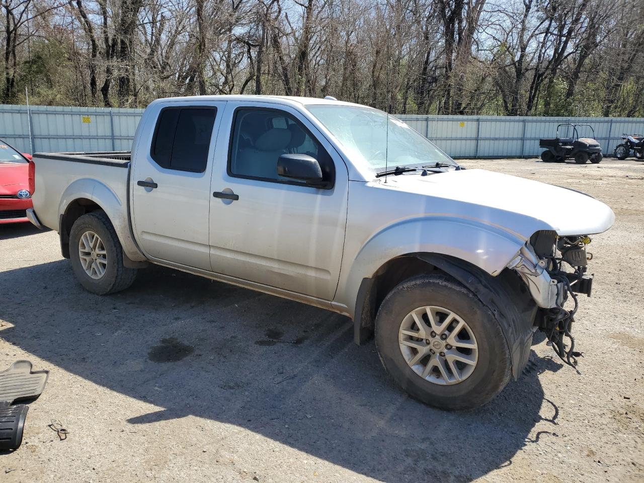 2018 Nissan Navara (Frontier) VIN 1N6AD0EV0JN711616 Copart auction photo, front end / minor dent/scratches damage thumbnail 4